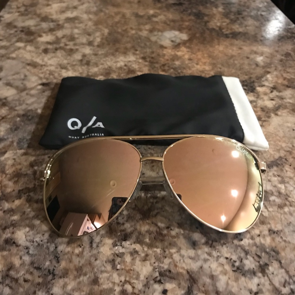 Quay Australia Vivienne Aviators